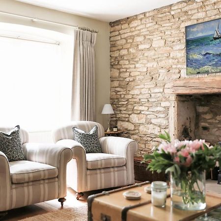 Coombers Mead Cottage Tetbury Buitenkant foto