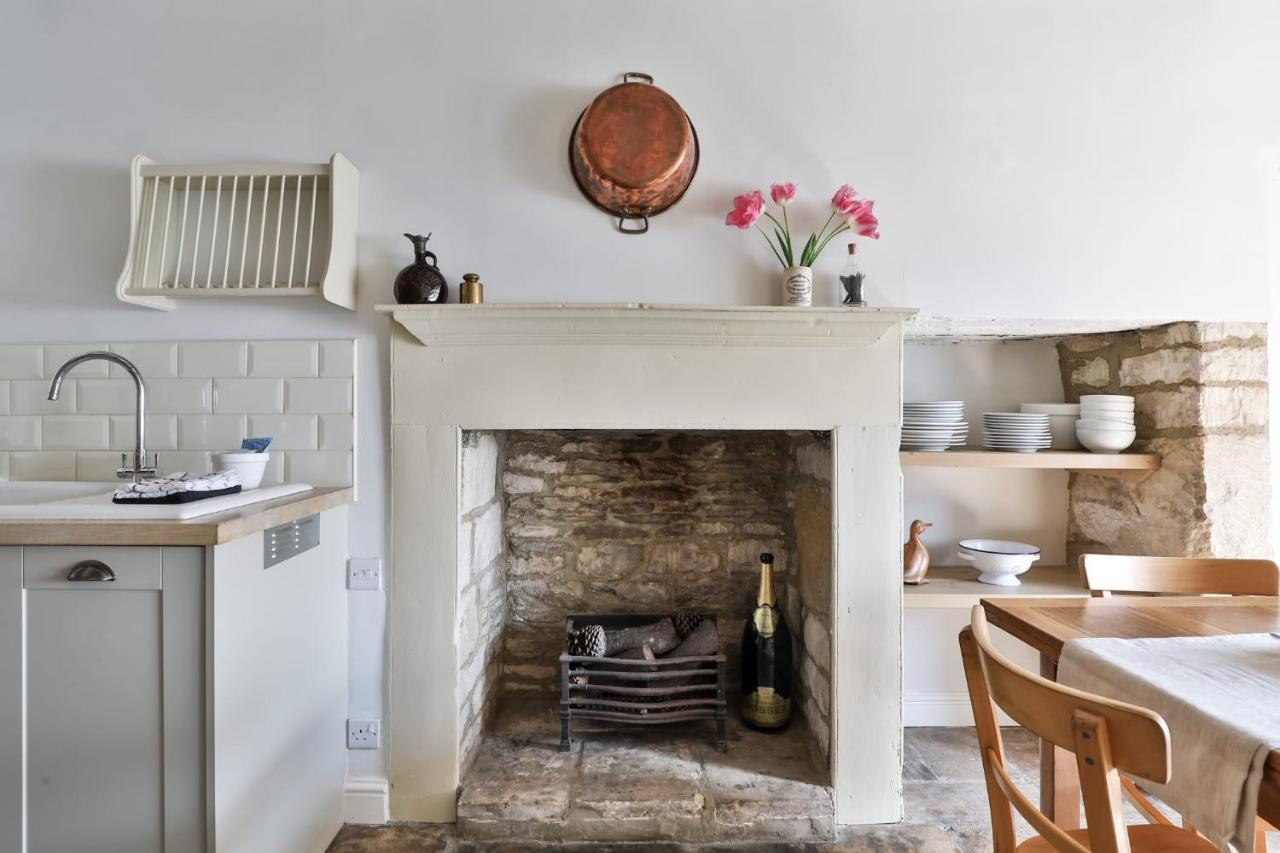 Coombers Mead Cottage Tetbury Buitenkant foto