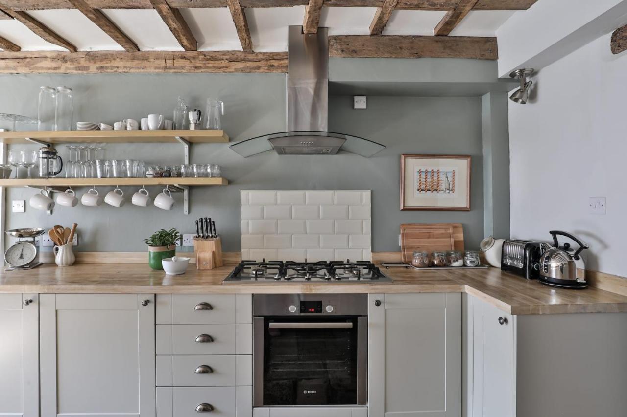 Coombers Mead Cottage Tetbury Buitenkant foto