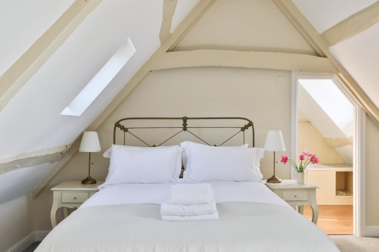 Coombers Mead Cottage Tetbury Buitenkant foto
