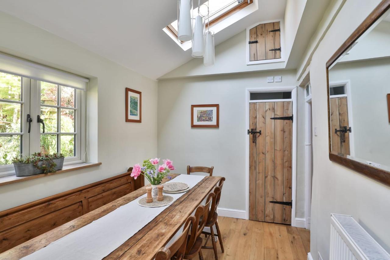 Coombers Mead Cottage Tetbury Buitenkant foto