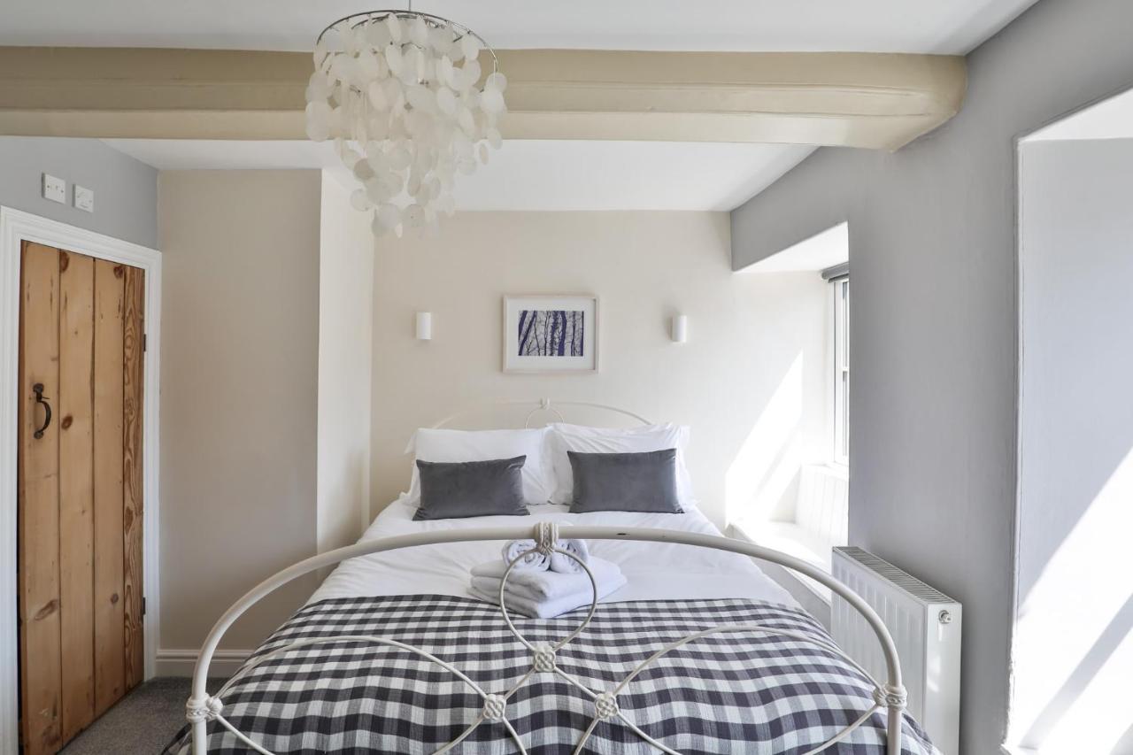 Coombers Mead Cottage Tetbury Buitenkant foto